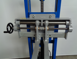 Larghezza minima forche 160mm