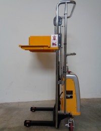 min sollevatore semielettrico pl con piano speciale